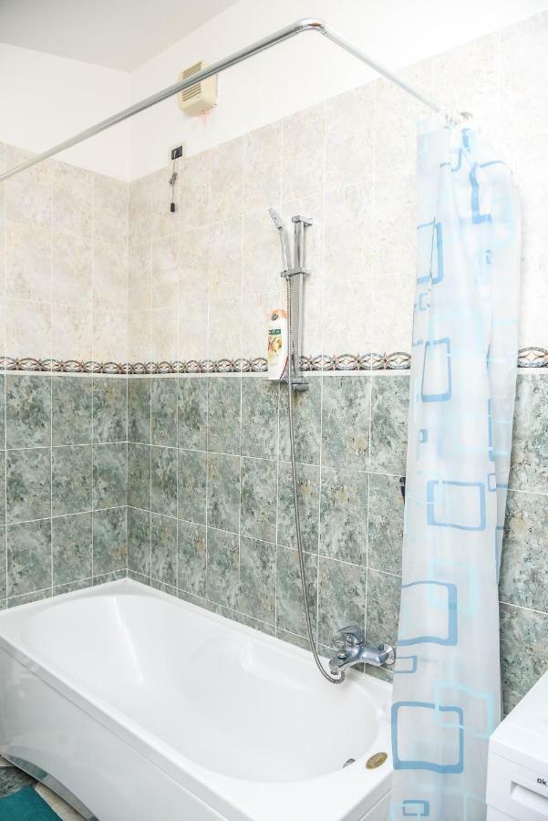 Attic Aries Apartman Montesilvano Marina Kültér fotó