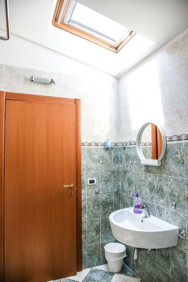 Attic Aries Apartman Montesilvano Marina Kültér fotó