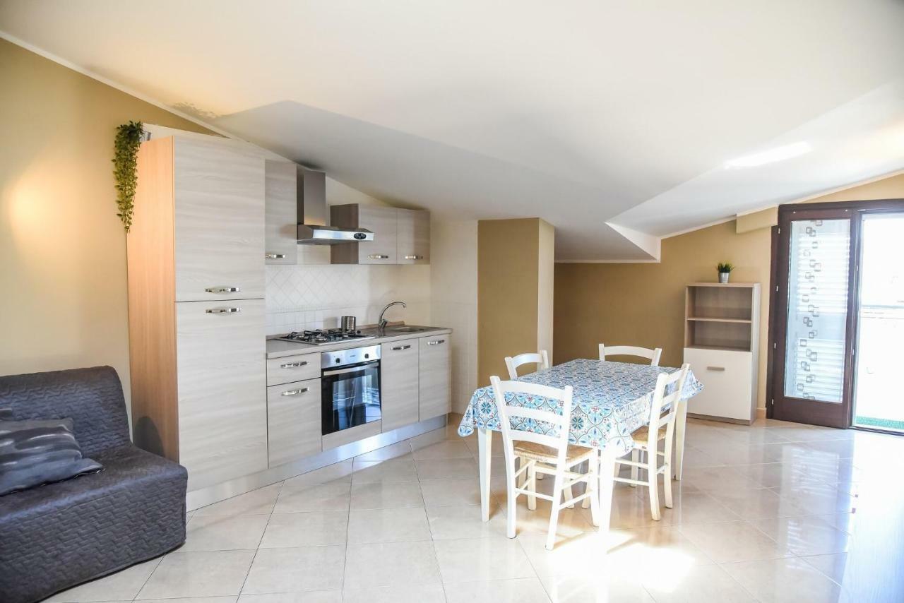 Attic Aries Apartman Montesilvano Marina Kültér fotó