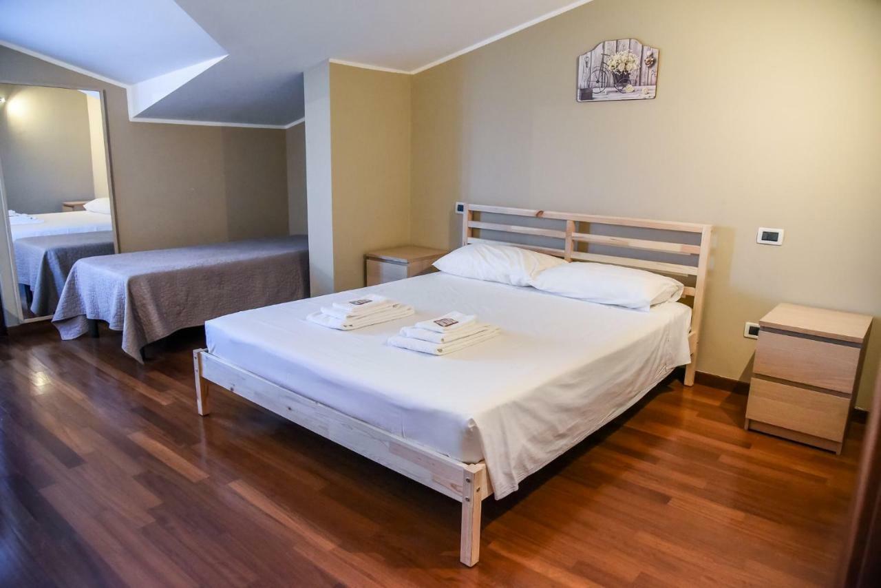 Attic Aries Apartman Montesilvano Marina Kültér fotó